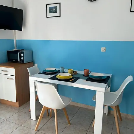 Lilly Weiss Apartman Banjol