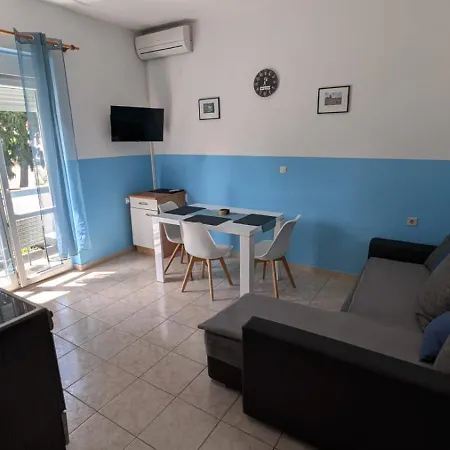 Lilly Weiss Apartman *